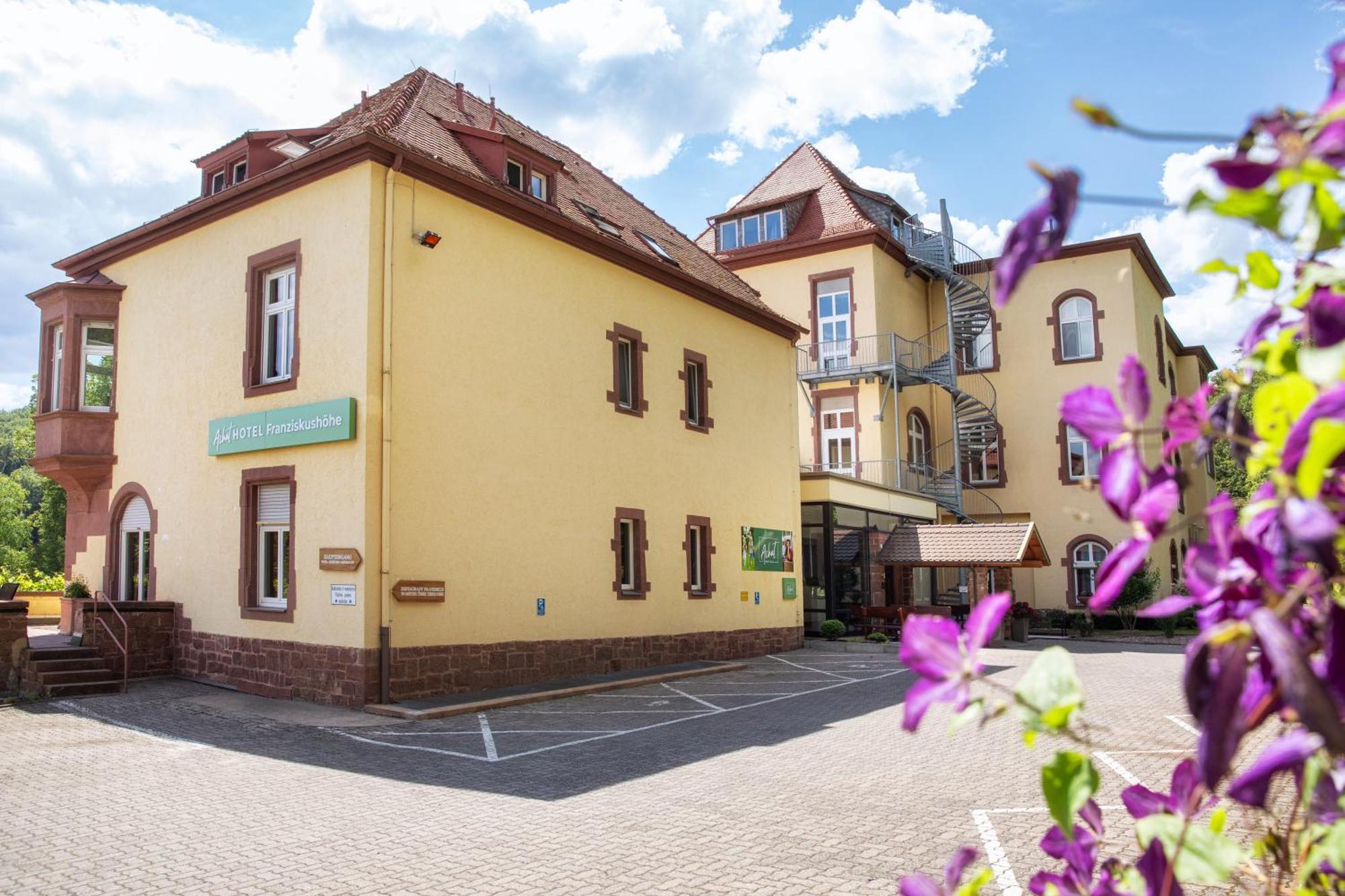 Roomingtons Hotel Franziskushoehe Lohr Exterior foto