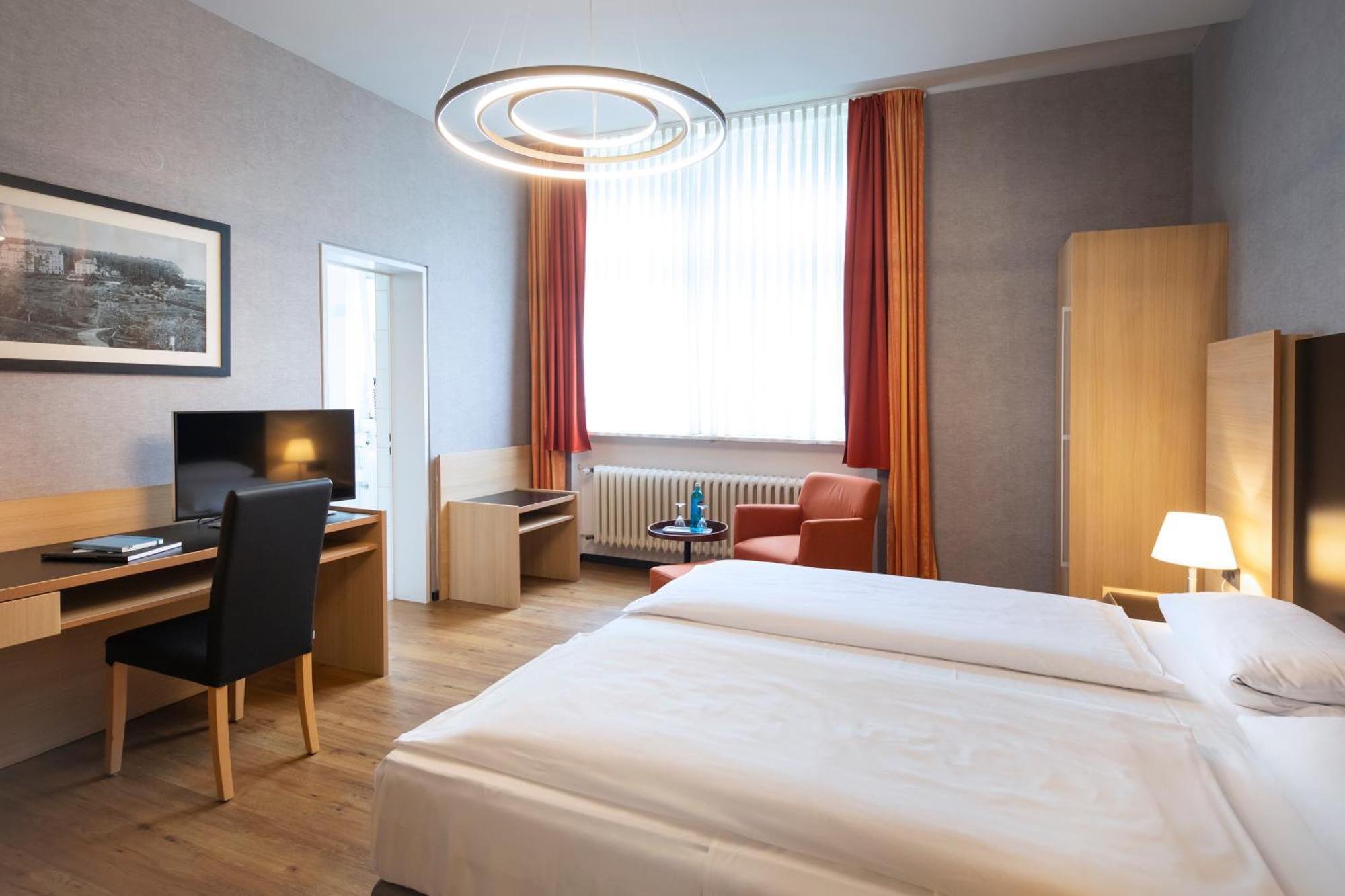 Roomingtons Hotel Franziskushoehe Lohr Exterior foto