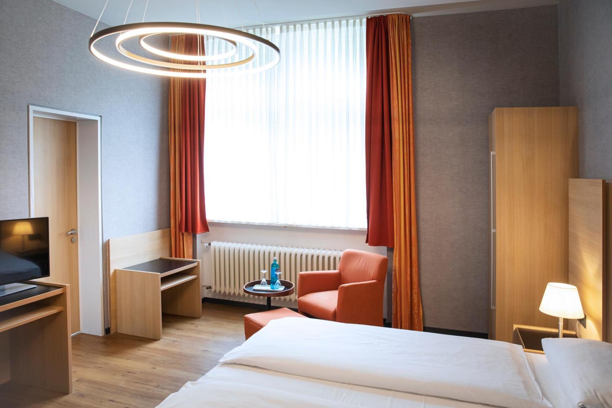 Roomingtons Hotel Franziskushoehe Lohr Exterior foto